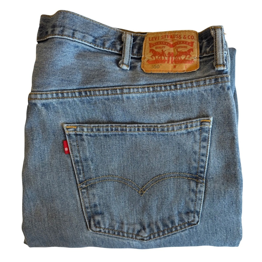 Levis 550 Relaxed Fit Jeans Mens Blue Denim 46x32 (44x32) Vintage 96 Medium Wash